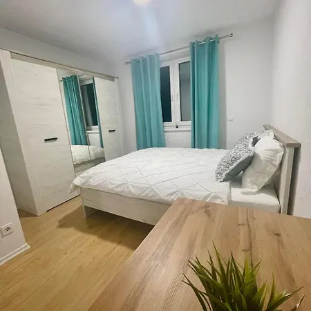 Appartement Muric Apartman 8 *
