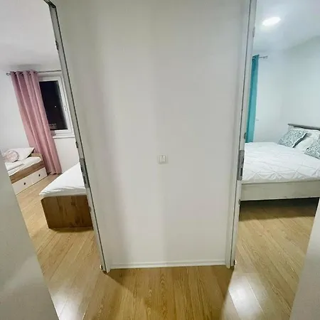 Appartement Muric Apartman 8 *